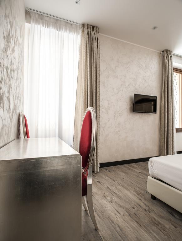 Arena Easy Suites Guesthouse Verona Eksteriør billede